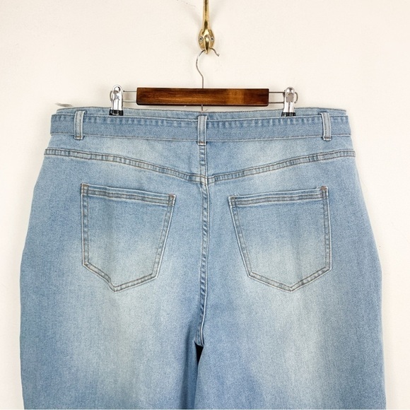 Eloquii Denim High Waisted Light Wash Belted Jeans Sz 22 - Picture 5 of 9